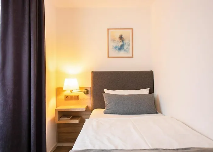 Freihof 3* Stuttgart